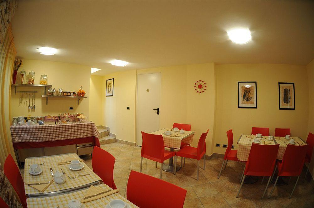 Santa Caterina Hotel Bergamo Buitenkant foto
