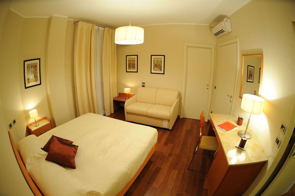 Santa Caterina Hotel Bergamo Buitenkant foto