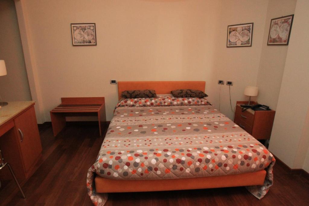 Santa Caterina Hotel Bergamo Kamer foto